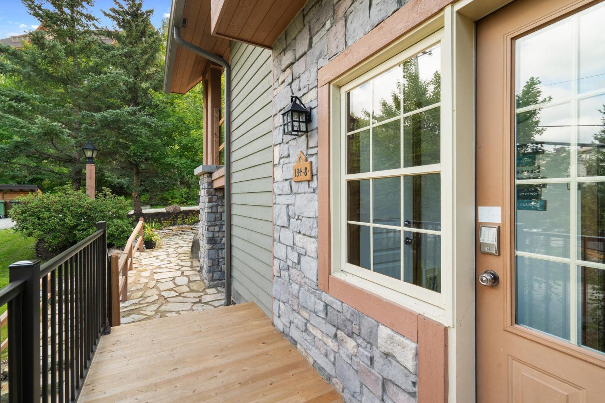 Les Falaises Tremblant - Ski Inout Condo W2Bdrs Монт-Тремблант Екстериор снимка