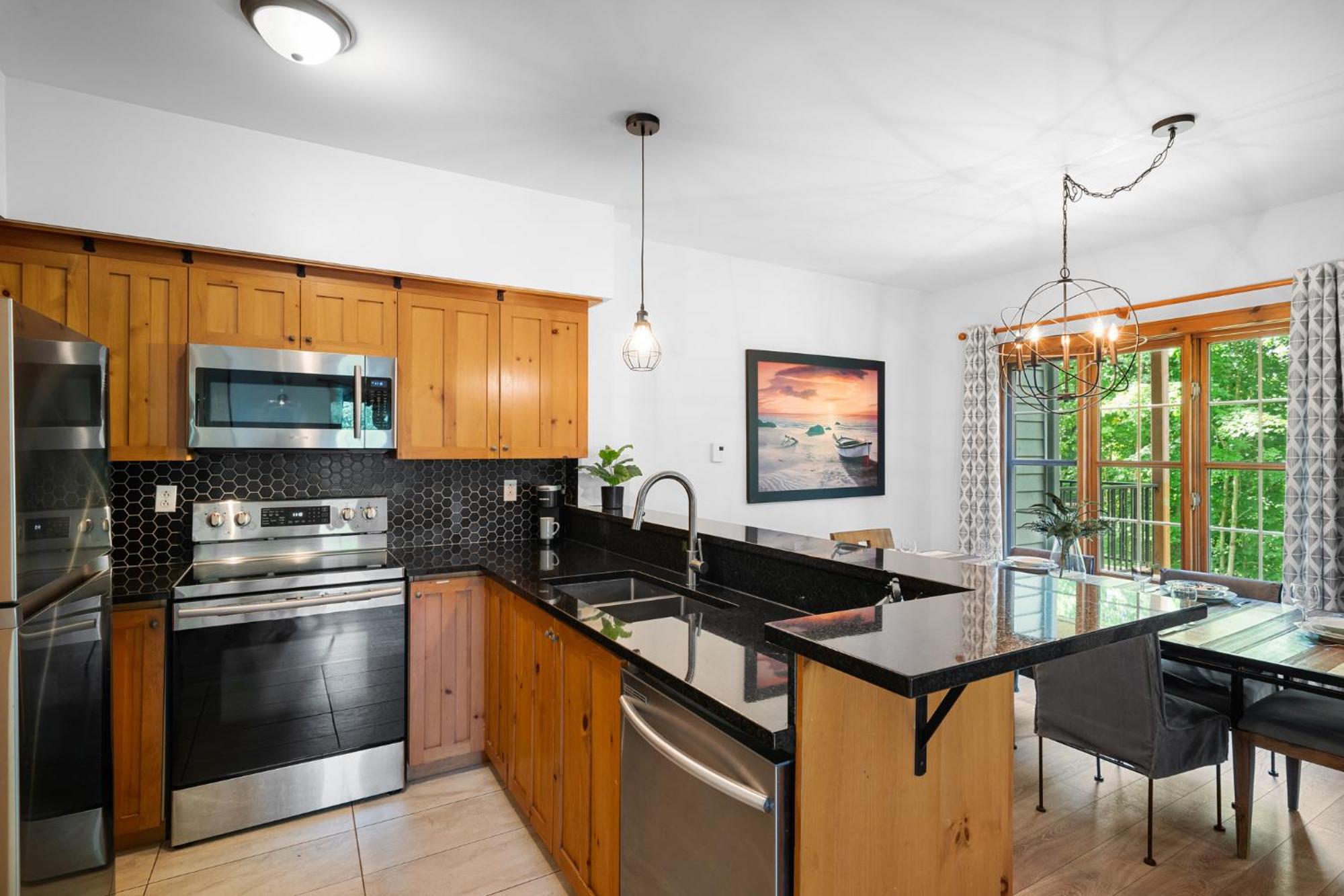 Les Falaises Tremblant - Ski Inout Condo W2Bdrs Монт-Тремблант Екстериор снимка