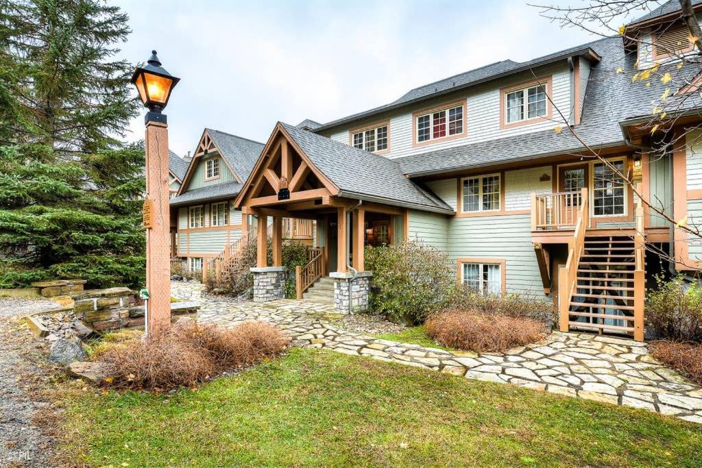 Les Falaises Tremblant - Ski Inout Condo W2Bdrs Монт-Тремблант Екстериор снимка